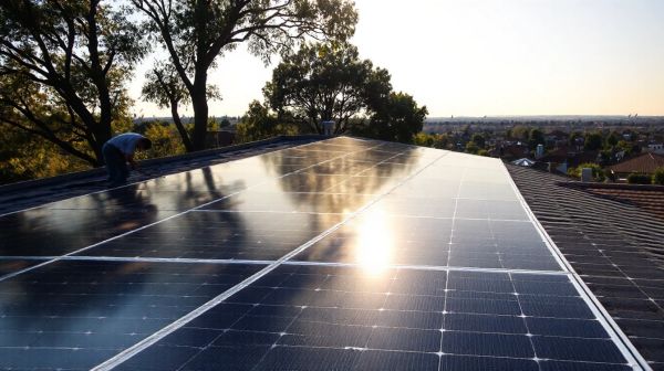 Comment maximiser l'efficacité des panneaux solaires et diminuer vos coûts